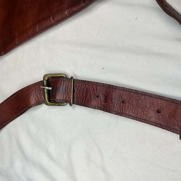 Satchel & Fable 11.5" Crossbody Vintage Brown Leather Handmade Messenger Bag - Picture 14 of 16